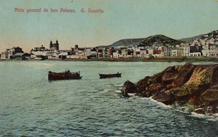 La playa de Triana vista desde el muelle de San Telmo (año 1890)