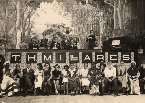 BAILE DE CARNAVAL EN EL TEATRO CINE HERMANOS MILLARES